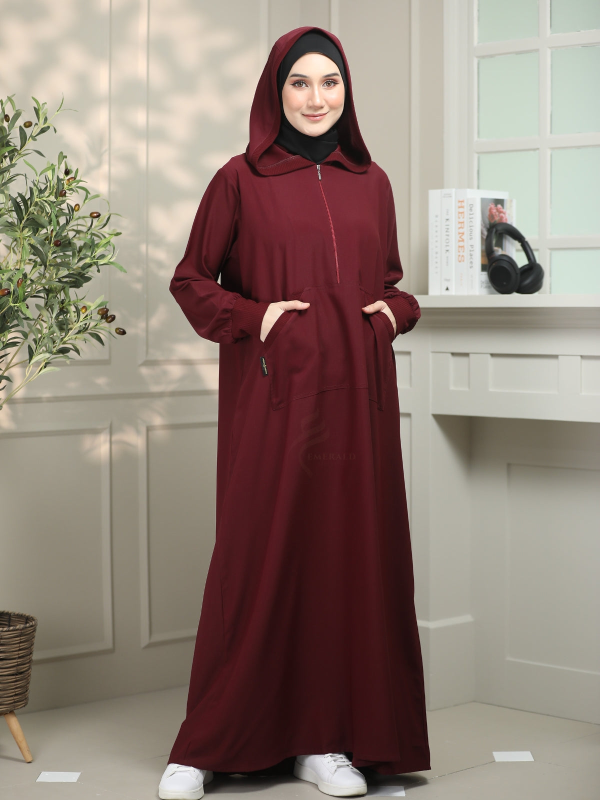 NAWAL Hoodie Abaya