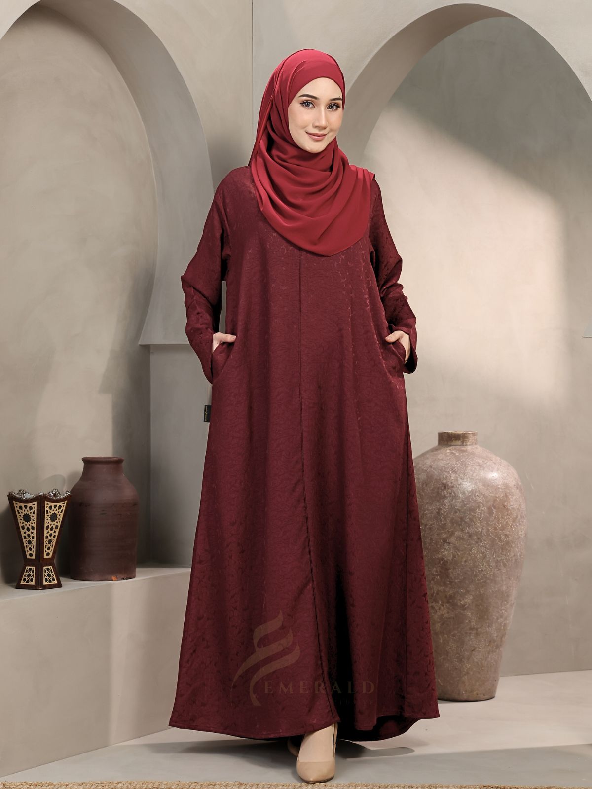 HANEEN Abaya