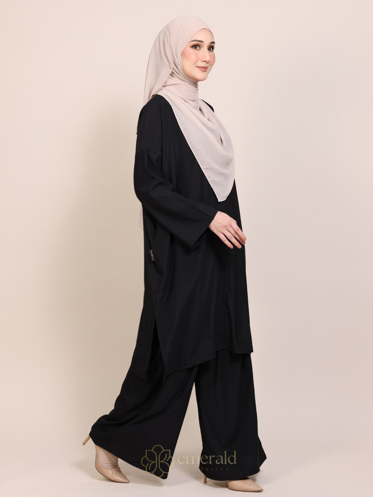 SAFA PantSuit | Modest Muslimah Suit for Umrah & Hajj – Emerald Exclusive