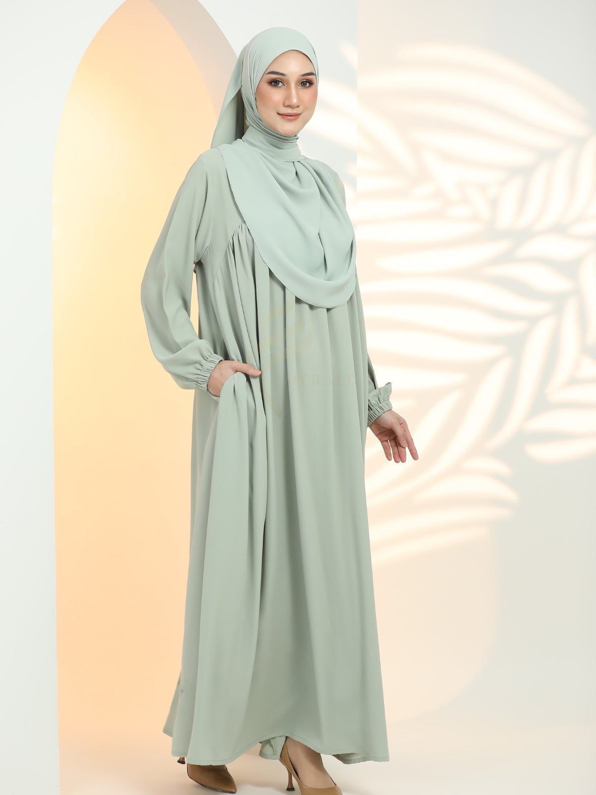 HELWA Abaya
